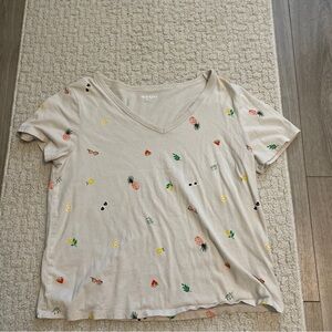 Old Navy Cream V-Neck Tee with Mini Tropical Motif